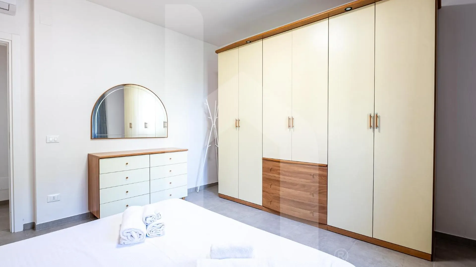 Appartamento Homiday - New House - Pisa Aeroporto - Free Parking Italia