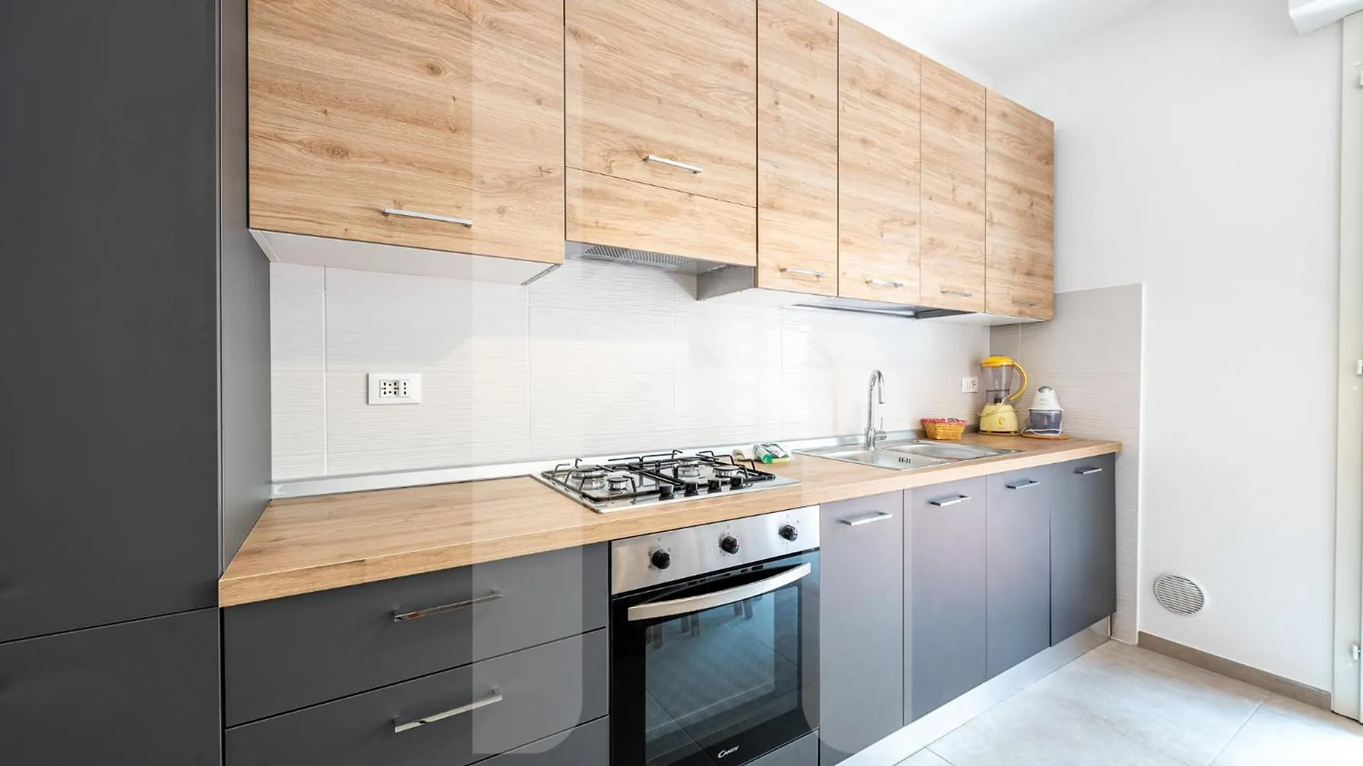 Appartamento Homiday - New House - Pisa Aeroporto - Free Parking